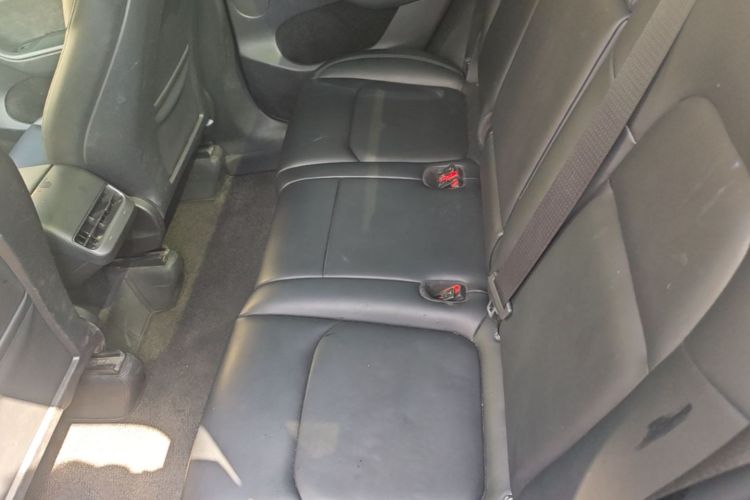Tesla Model Y 2022 #17 Tesla Model Y 2022 car image #17