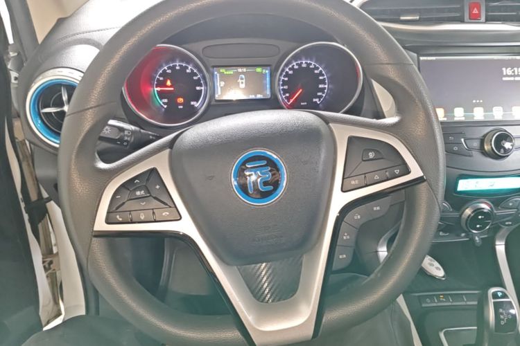 BYD Yuan New Energy 2019 #11 BYD Yuan New Energy 2019 car image #11