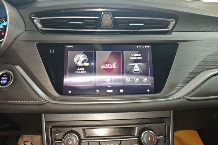 GEELY Emgrand 2021 #13 GEELY Emgrand 2021 car image #13