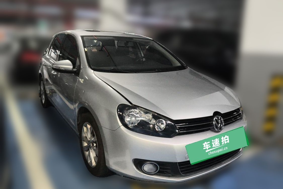 Volkswagen Golf 2013 car image #2