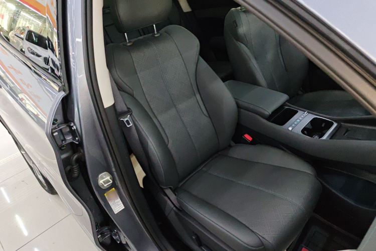 比亚迪 元PLUS 2025 汽车图片 #24