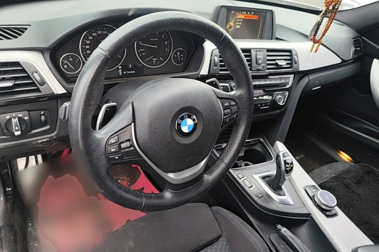 BMW 3 Series 2017 #10 BMW 3 Series 2017 car image #10