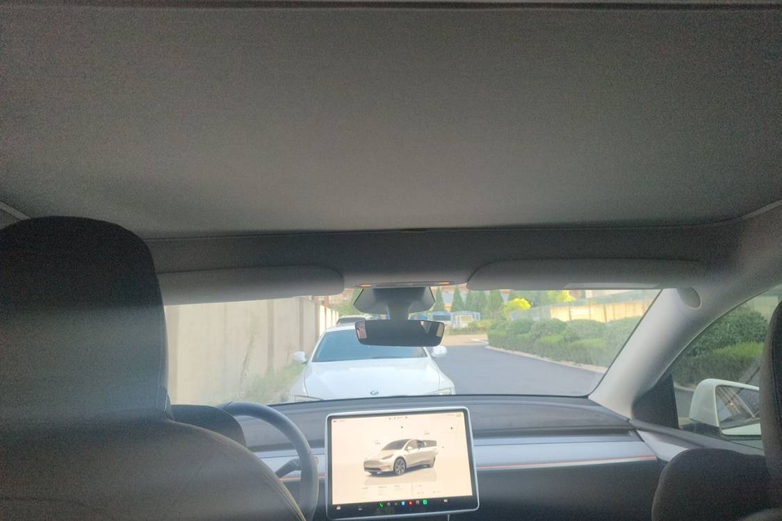 Tesla Model Y 2024 #20 Tesla Model Y 2024 car image #20