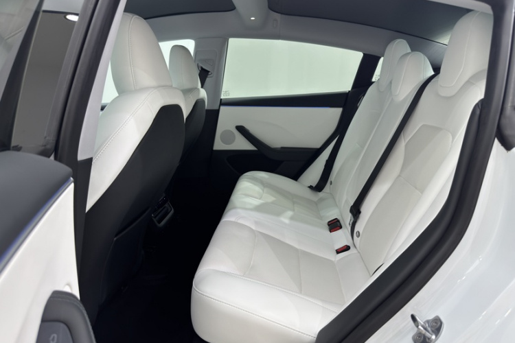Tesla Model 3 2024 #11 Tesla Model 3 2024 car image #11