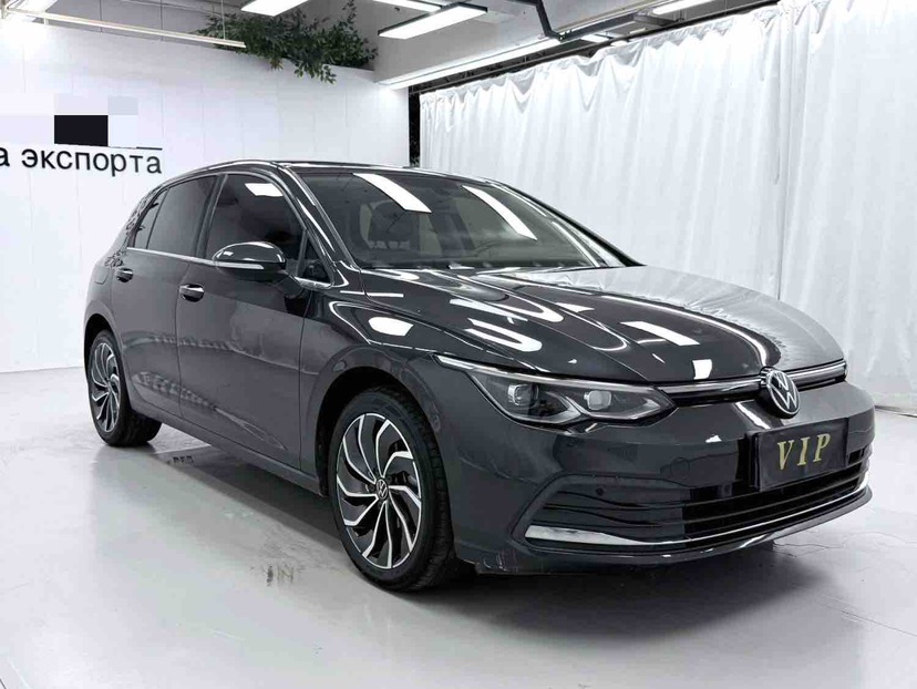 Volkswagen Golf 2022 car image #3