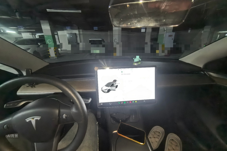 Tesla Model Y 2021 car image #11