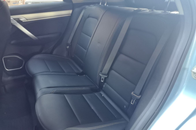 GEELY Coolray 2024 car image #17