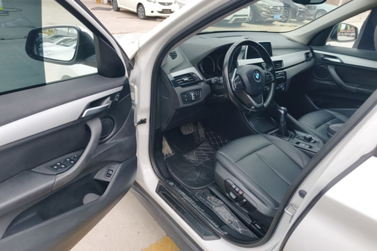 BMW X1 2018 #12 BMW X1 2018 car image #12