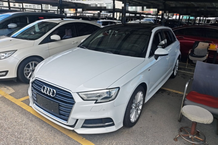 Audi A3 2017 immagine di auto #2