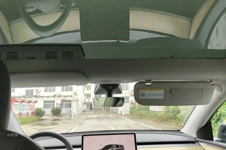 Tesla Model Y 2023 car image #20