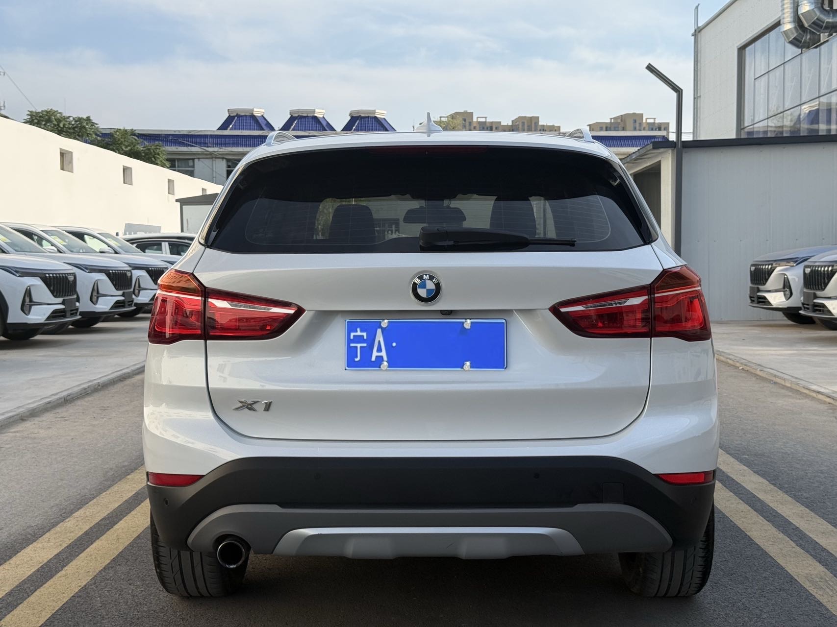 BMW X1 2019 #8 BMW X1 2019 car image #8