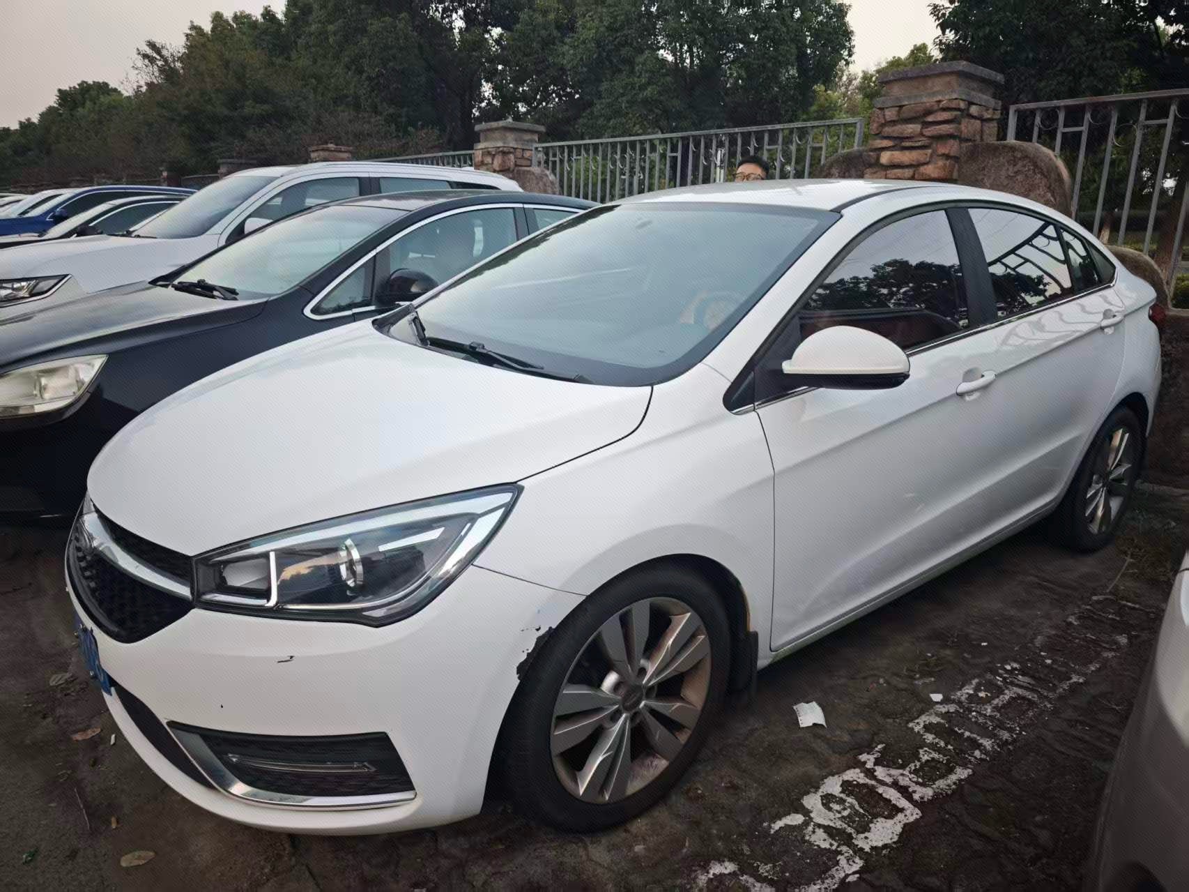 Chery Arrizo 5 2016 صورة سيارة 