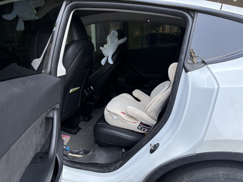 Tesla Model Y 2024 #4 Tesla Model Y 2024 imagen de coche #4