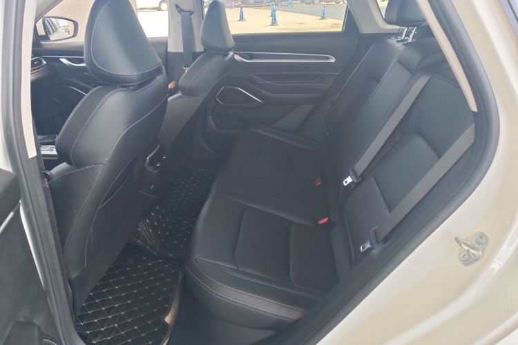 GEELY Emgrand 2023 #17 GEELY Emgrand 2023 car image #17