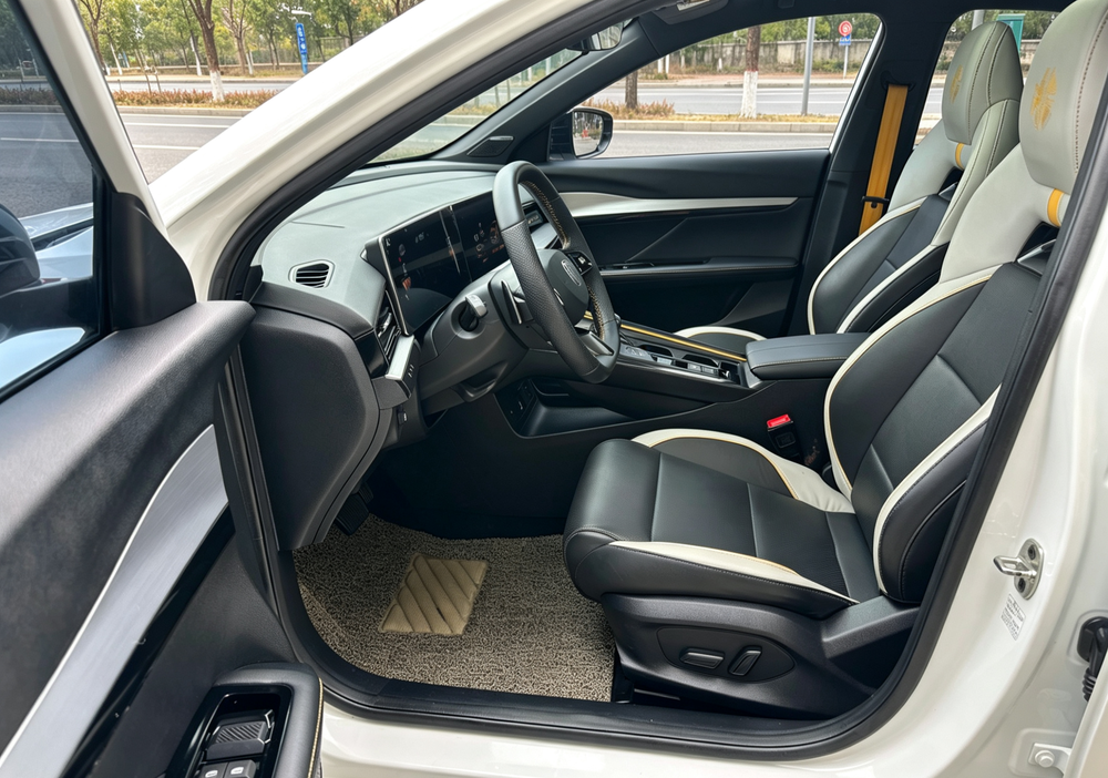 MG 5 Scorpio 2022 car image #9