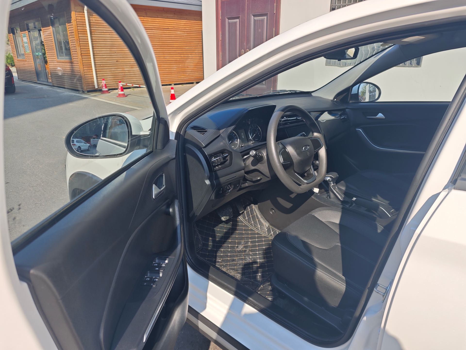 Chery Tiggo 3x 2025 car image #5