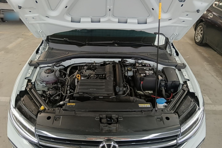 Volkswagen Bora 2026 car image #20