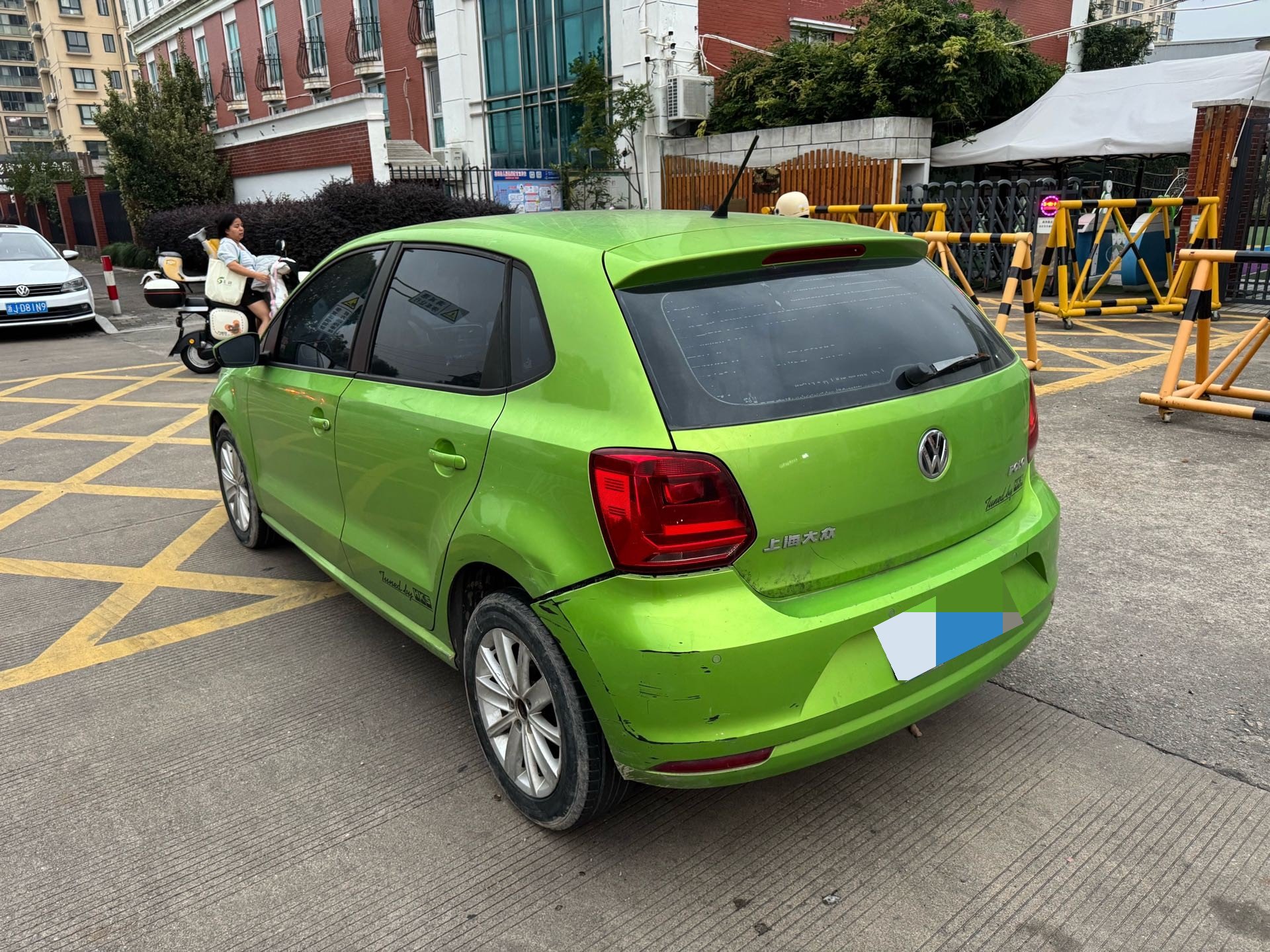 Volkswagen Polo 2015 car image #6