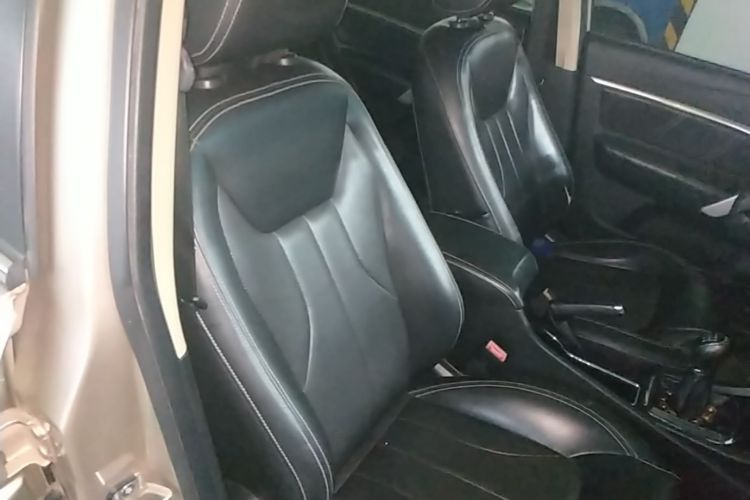 GEELY Emgrand 2017 #24 GEELY Emgrand 2017 car image #24