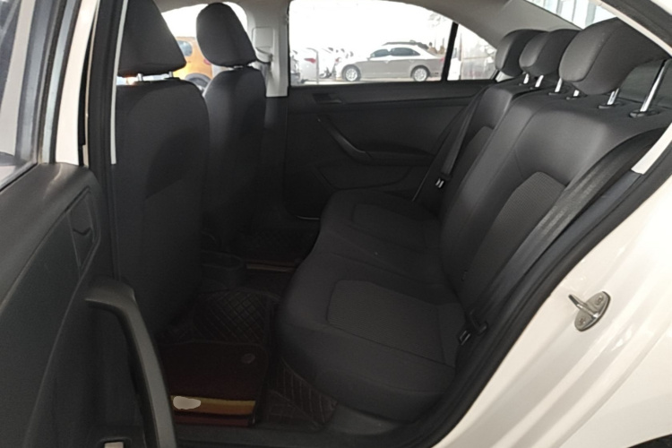 Volkswagen Santana 2016 #13 Volkswagen Santana 2016 car image #13