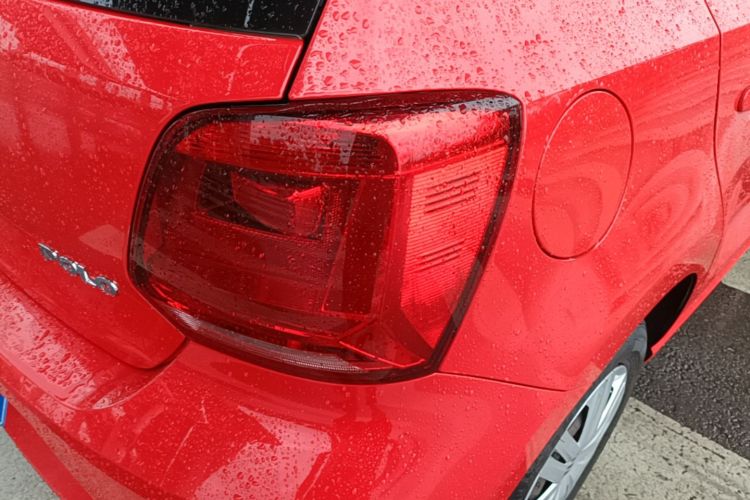 Volkswagen Polo 2018 car image #8