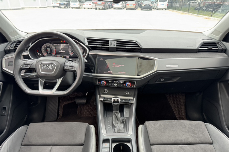 Audi Q3 2022 #17 Audi Q3 2022 car image #17