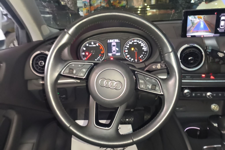 Audi A3 2019 #11 Audi A3 2019 صورة سيارة #11