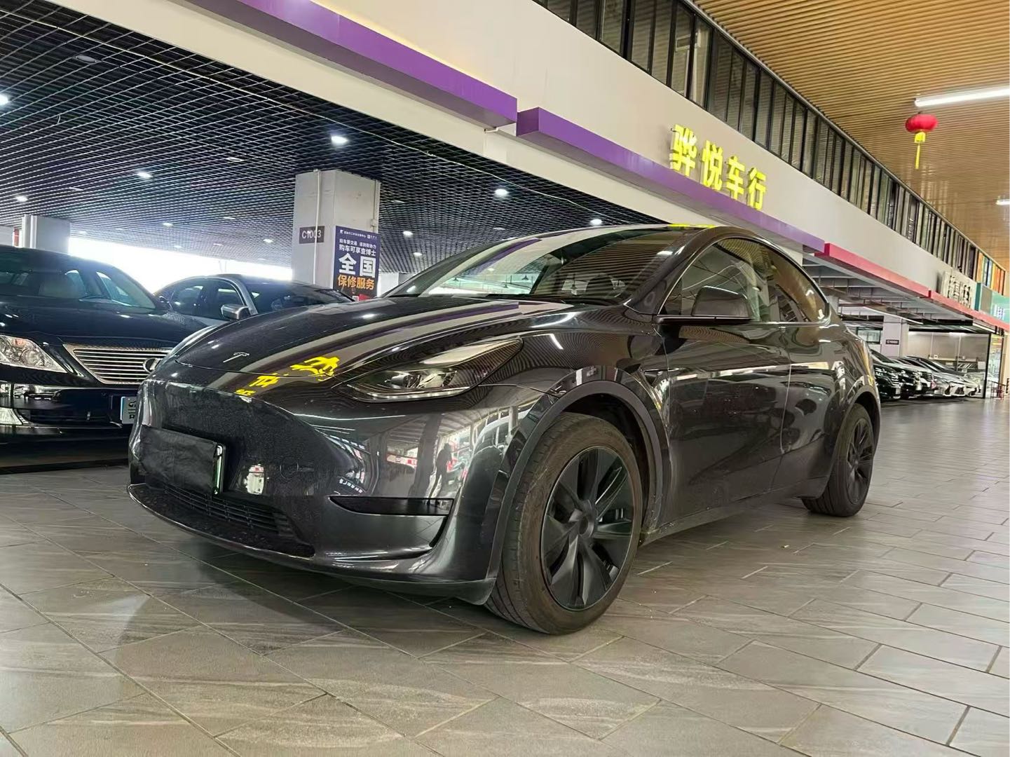 Tesla Model Y 2024 car image 