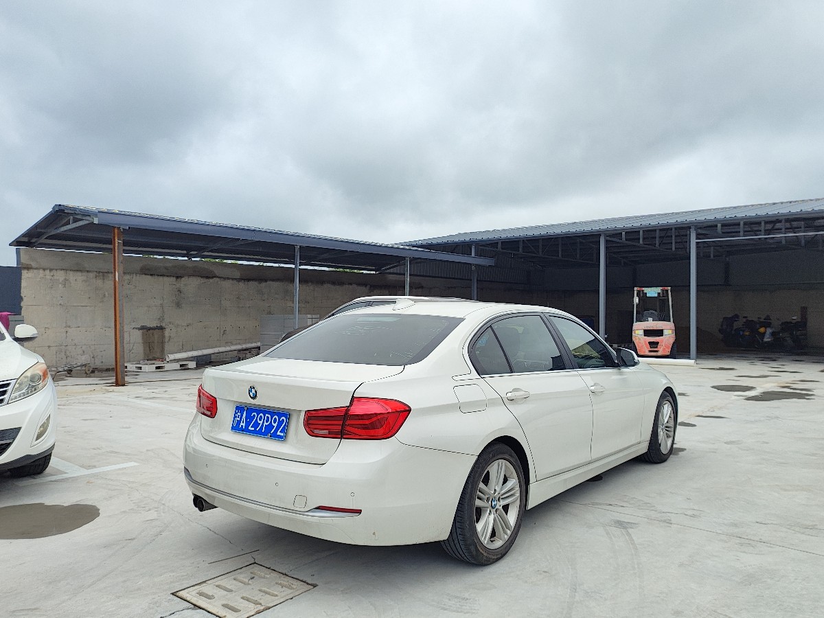 BMW 3 Series 2017 car image #6