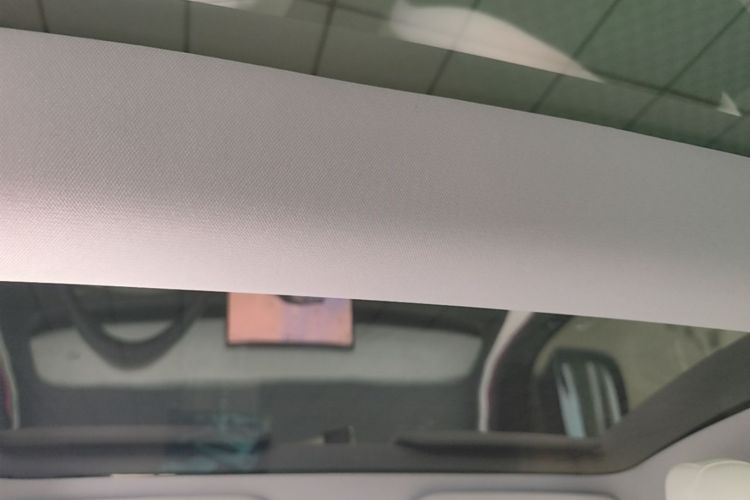 Tesla Model 3 2026 immagine di auto #20