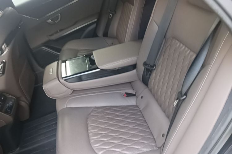 BYD Han 2021 #17 BYD Han 2021 car image #17