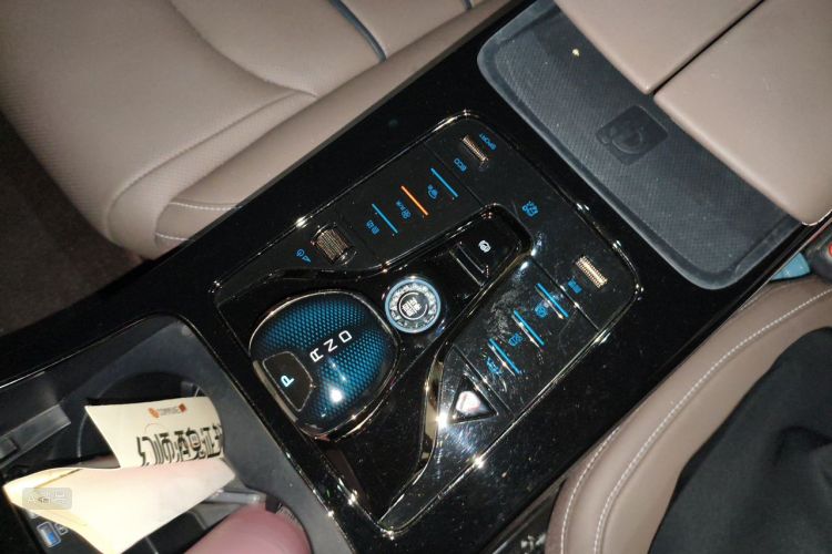 BYD Han 2021 car image #16
