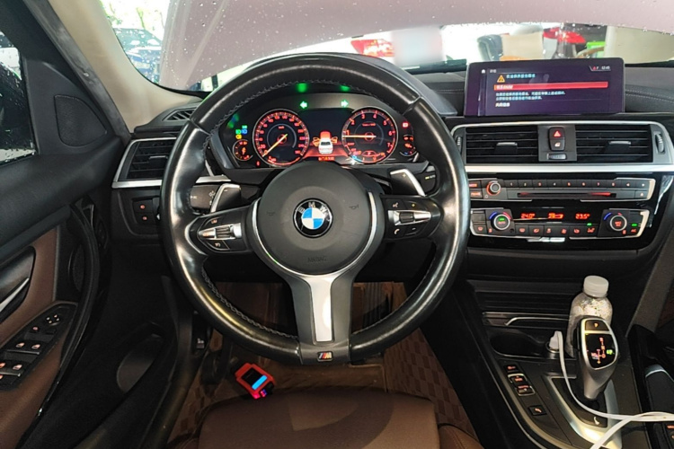 BMW 3 Series 2019 #17 BMW 3 Series 2019 car image #17