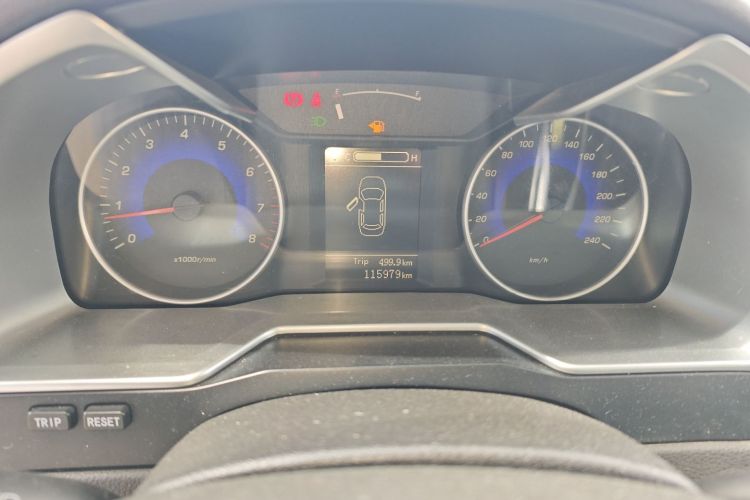 GEELY Emgrand 2015 #12 GEELY Emgrand 2015 immagine di auto #12