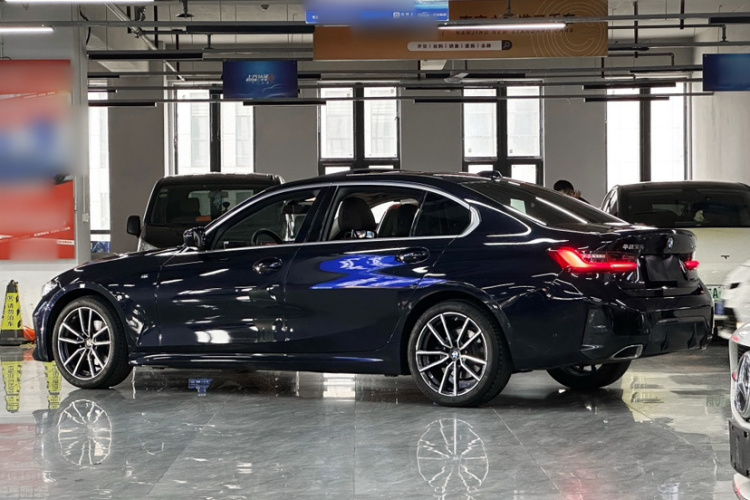 BMW 3 Series 2023 image de voiture #12