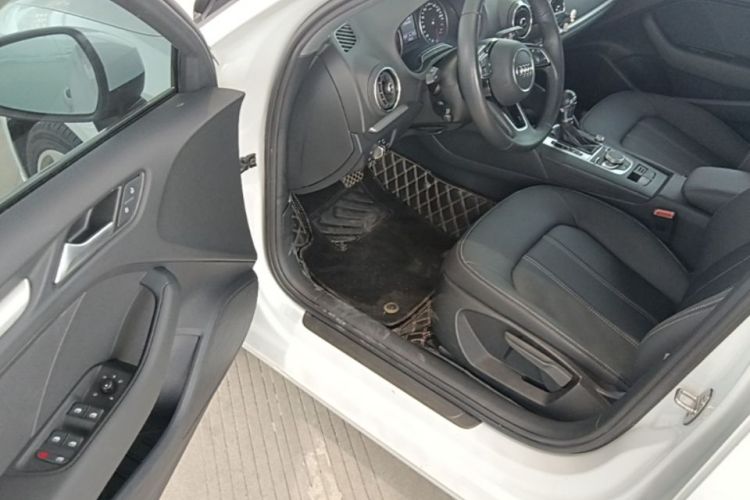 Audi A3 2020 immagine di auto #12