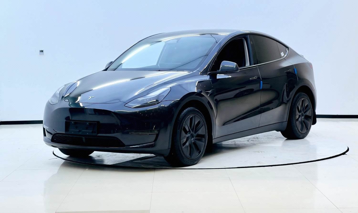 Tesla Model Y 2024 Tesla Model Y 2024 car image