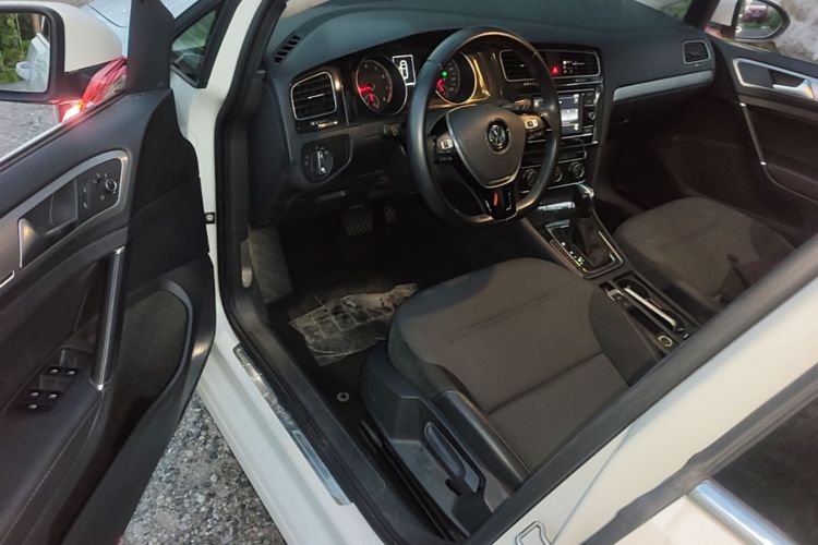 Volkswagen Golf 2018 #18 Volkswagen Golf 2018 car image #18