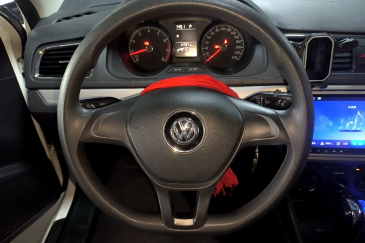 Volkswagen Lavida 2017 car image #11