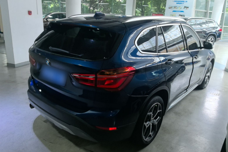 BMW X1 2018 #7 BMW X1 2018 car image #7