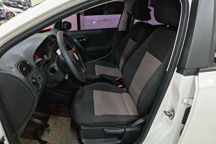 Volkswagen Polo 2018 #15 Volkswagen Polo 2018 car image #15