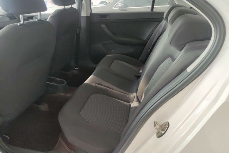 Volkswagen Santana 2022 car image #13