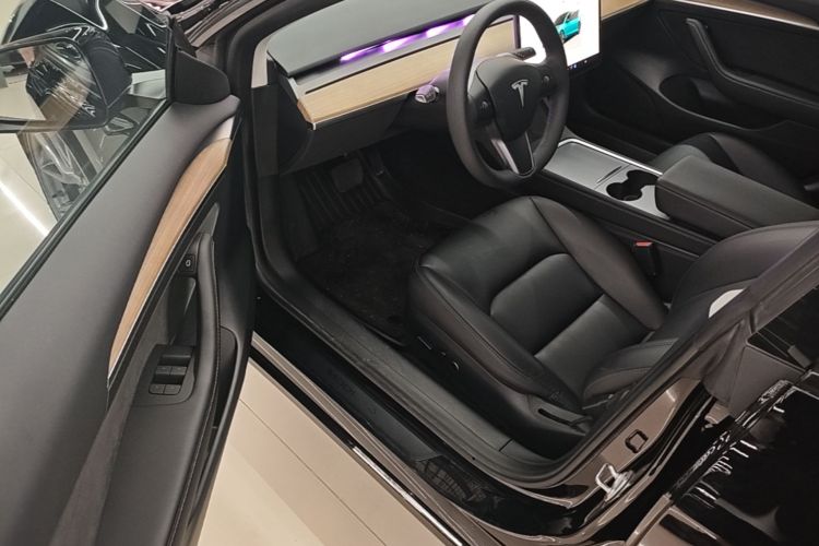 Tesla Model 3 2023 #12 Tesla Model 3 2023 car image #12