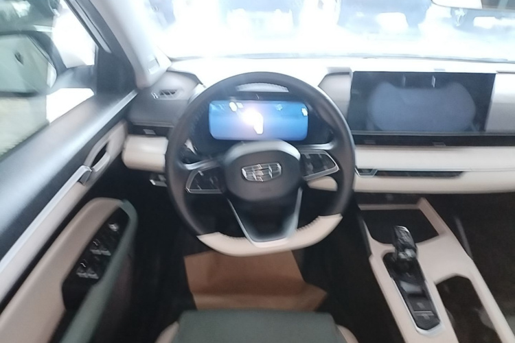 GEELY Emgrand L HiP 2022 car image #11