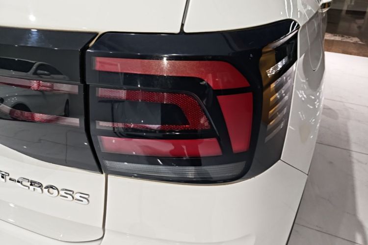 Volkswagen T-Cross 2020 #3 Volkswagen T-Cross 2020 car image #3