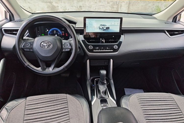 Toyota Corolla Cross 2024 car image #10