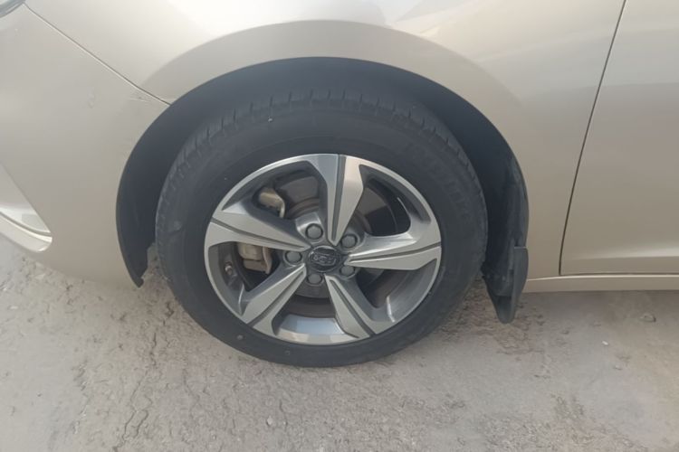 GEELY Emgrand GL 2018 car image #9