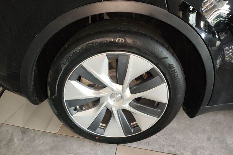 Tesla Model Y 2021 #3 Tesla Model Y 2021 صورة سيارة #3