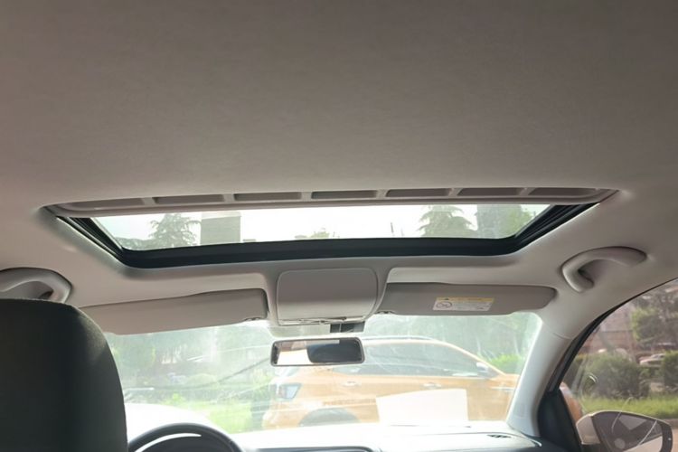 Volkswagen Polo 2019 car image #18