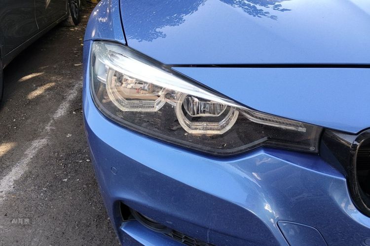 BMW 3 Series 2018 car image #8